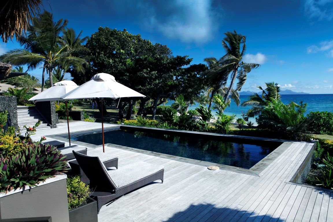 http://thefijivillacompany.com/wp-content/uploads/2014/09/B6-Royal-Day-1-Medium.jpg