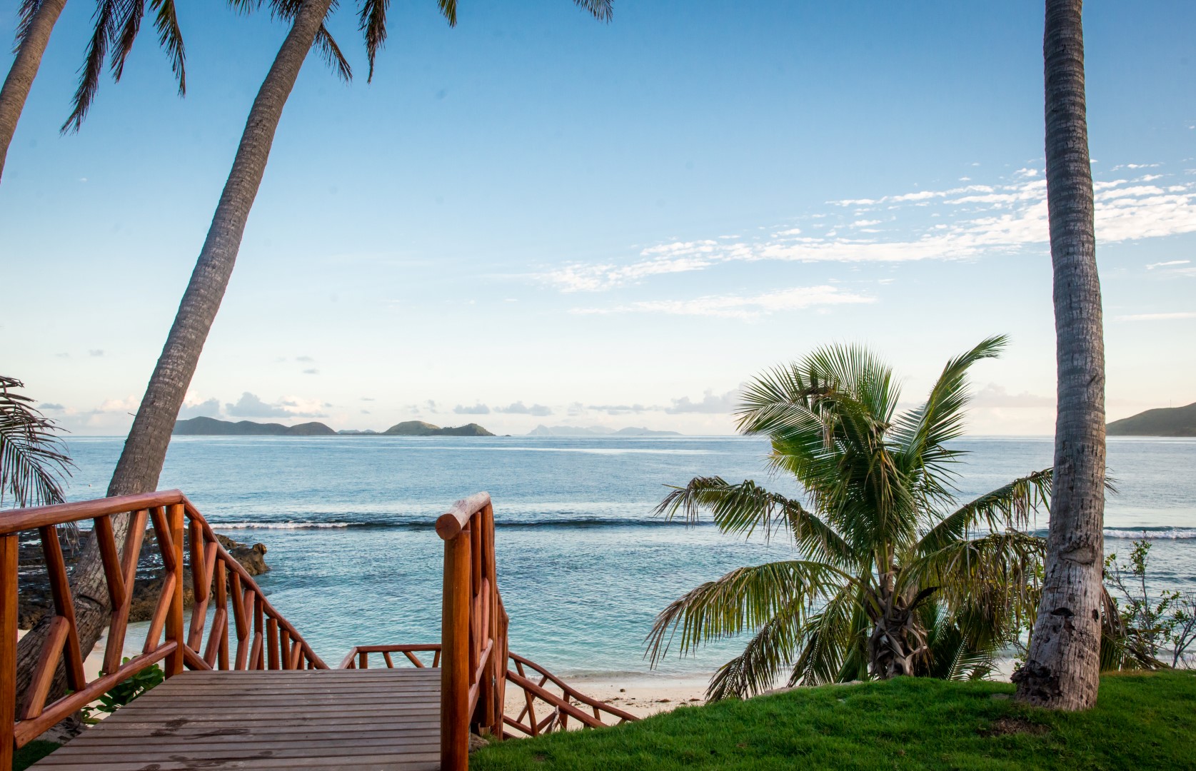 http://thefijivillacompany.com/wp-content/uploads/2014/09/Matamanoa-Island-Resort-78-Large.jpg