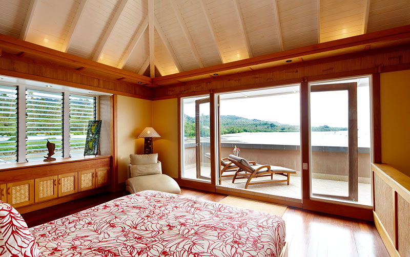 http://thefijivillacompany.com/wp-content/uploads/2014/09/bedroom-small.jpg