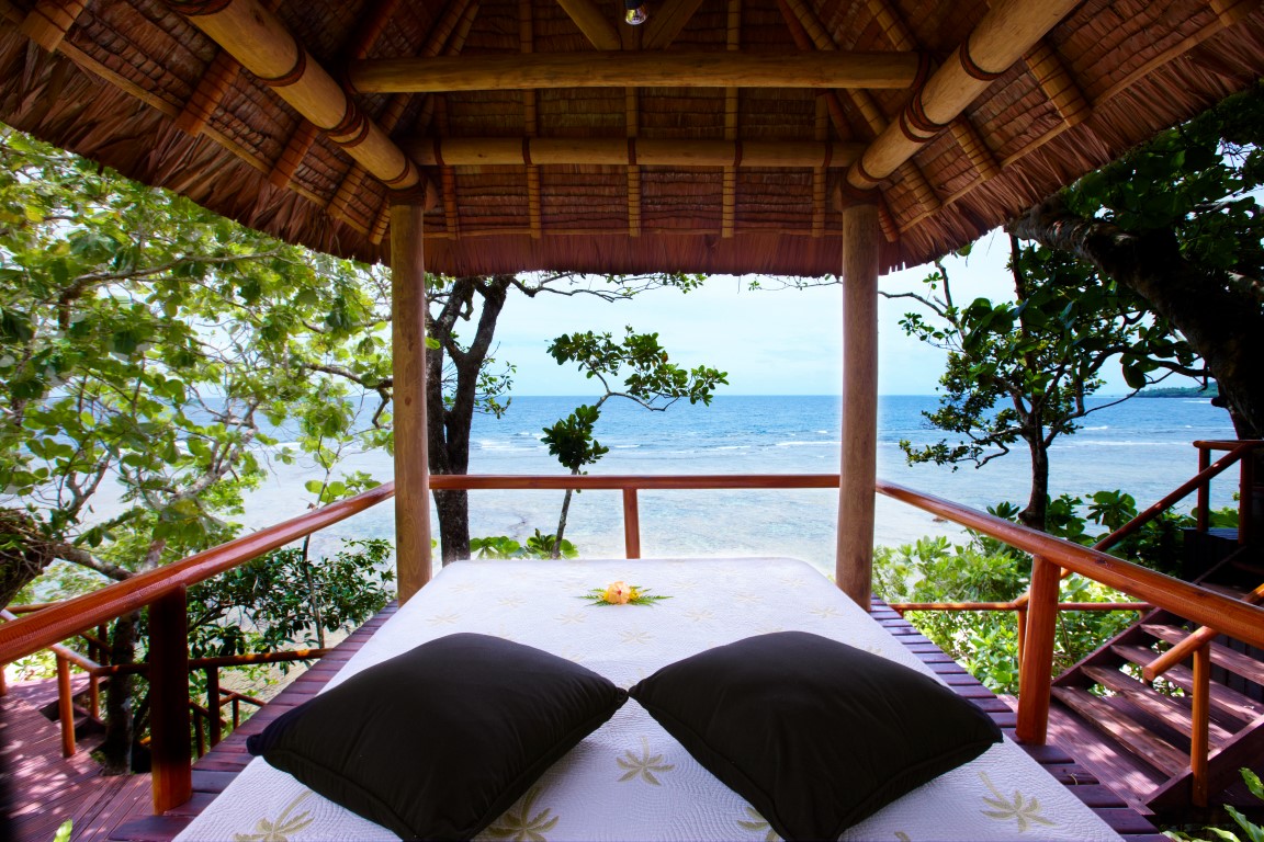 http://thefijivillacompany.com/wp-content/uploads/2014/09/dream-house-day-bed-Medium.jpg