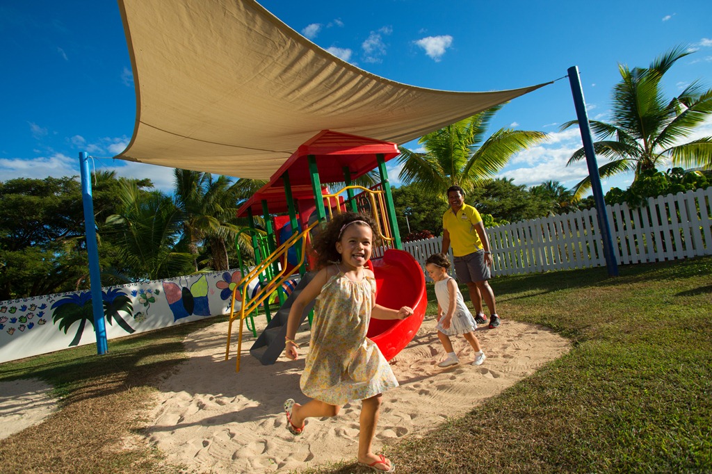 http://thefijivillacompany.com/wp-content/uploads/2015/08/Kids-Club-01.jpg